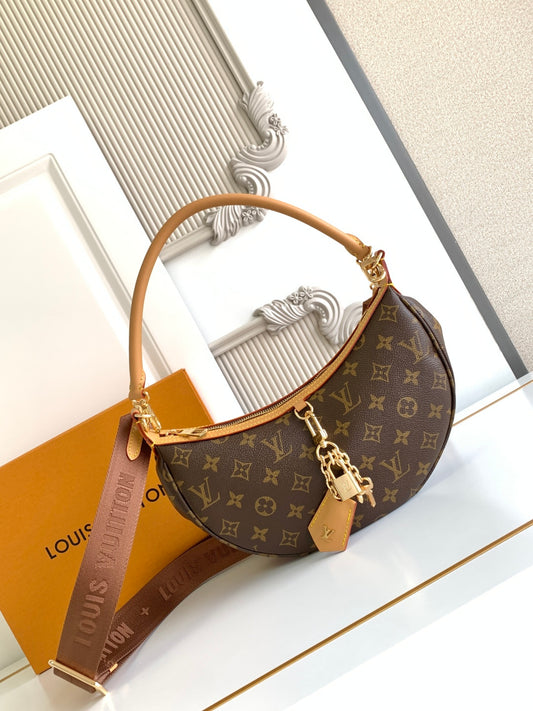 Half Moon Bag M12939