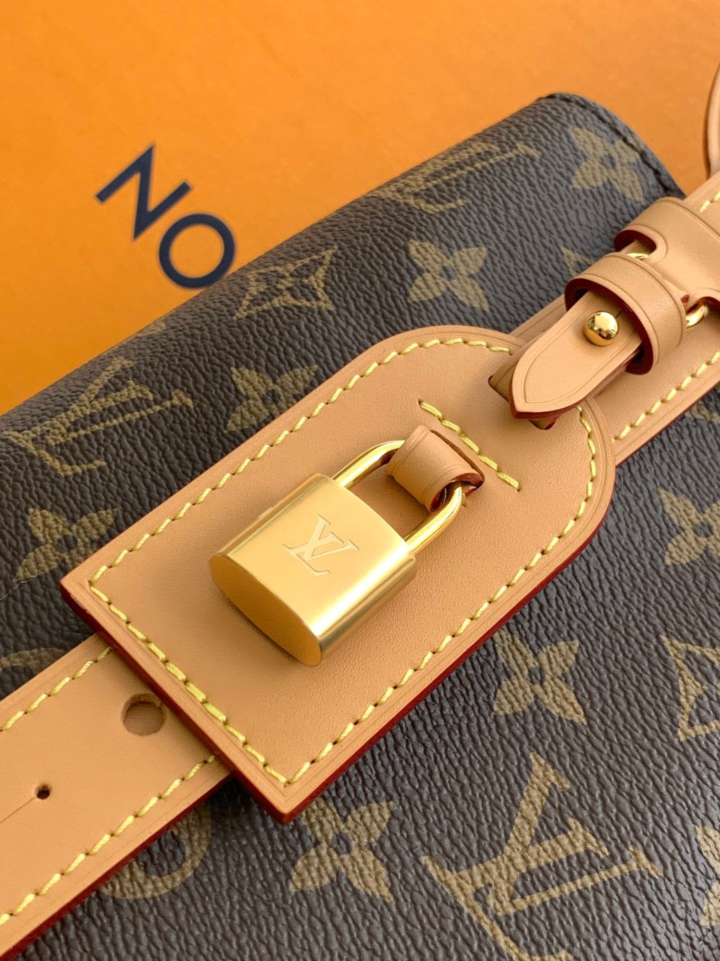 Bucket Bag GM M12926