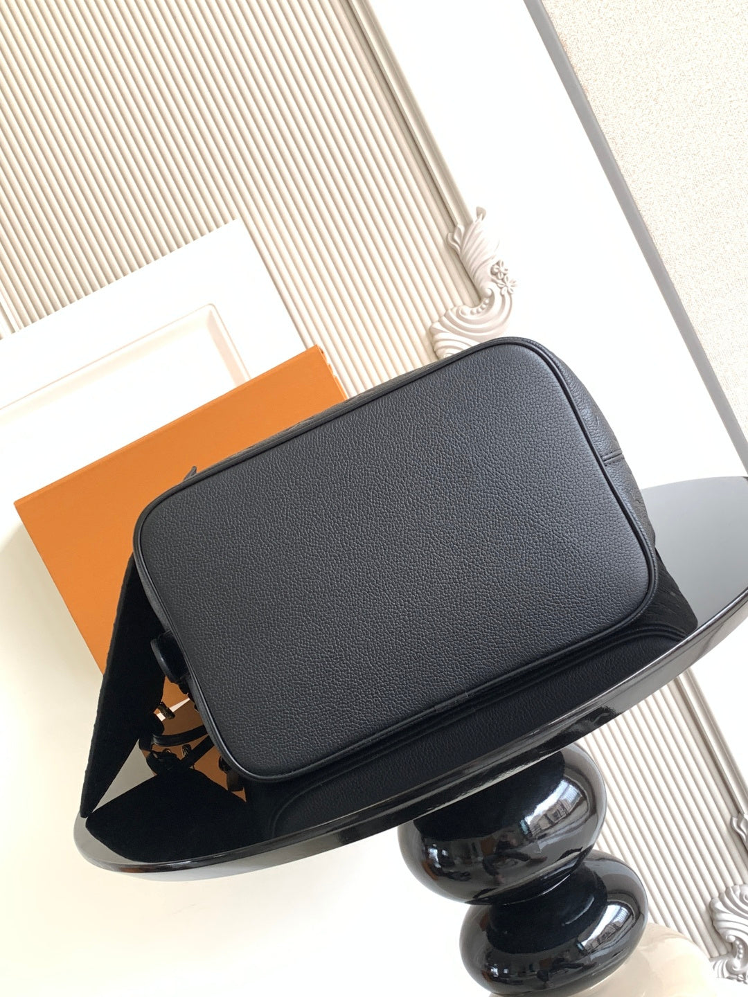 Bucket Bag GM M13044