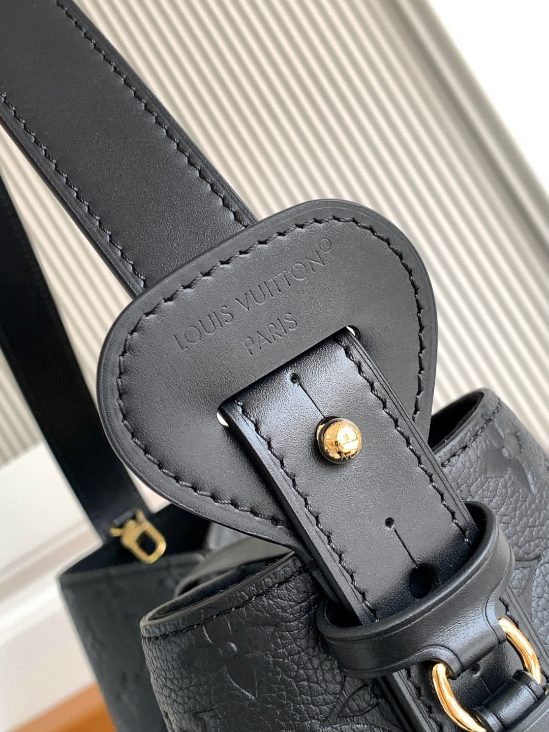 Bucket Bag GM M13044