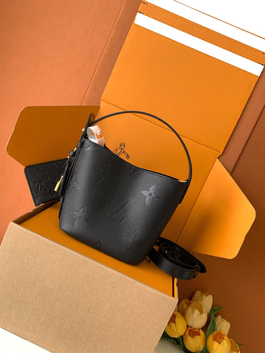 Bucket Bag BB M13480