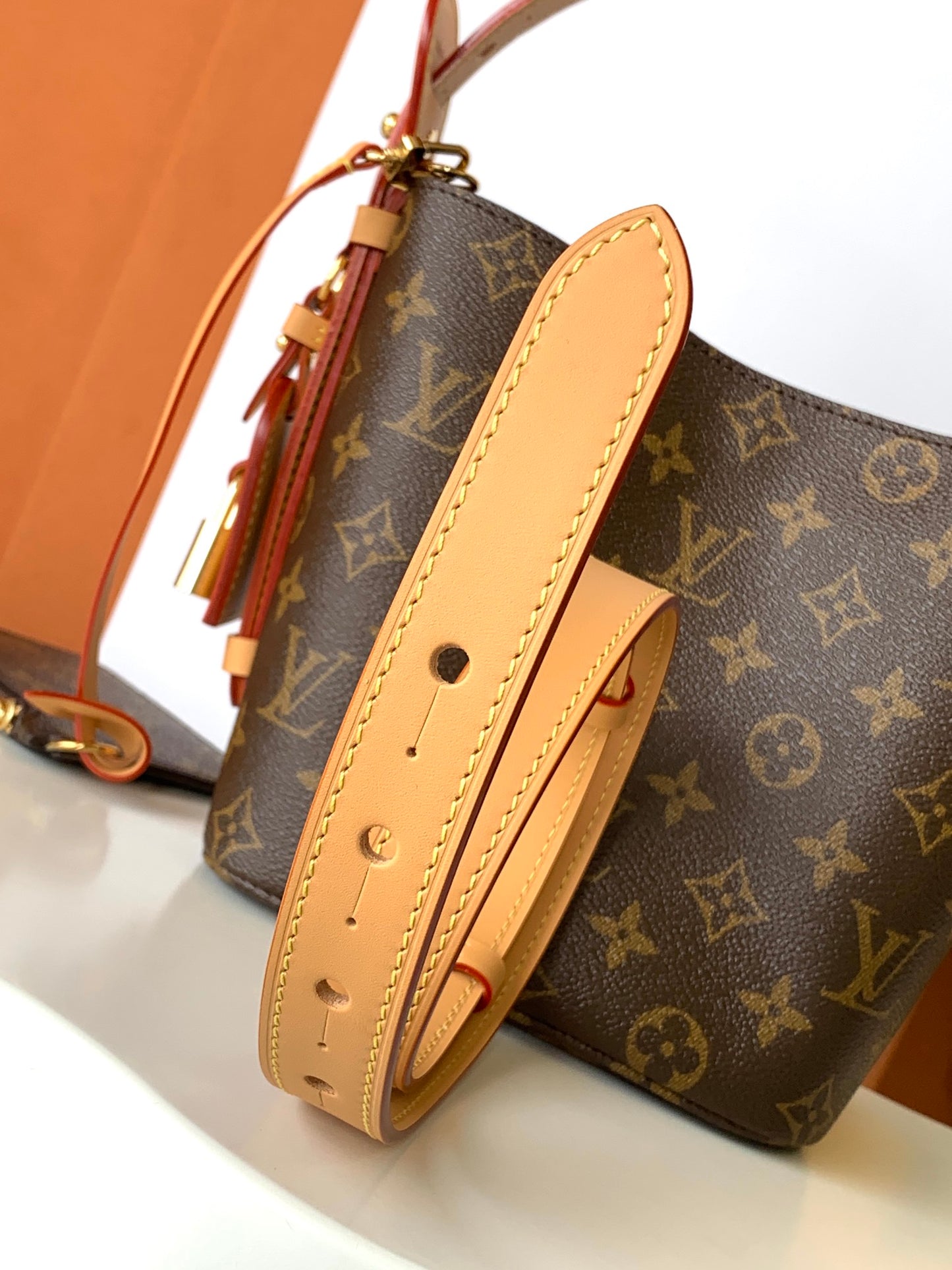 Bucket Bag BB M12925