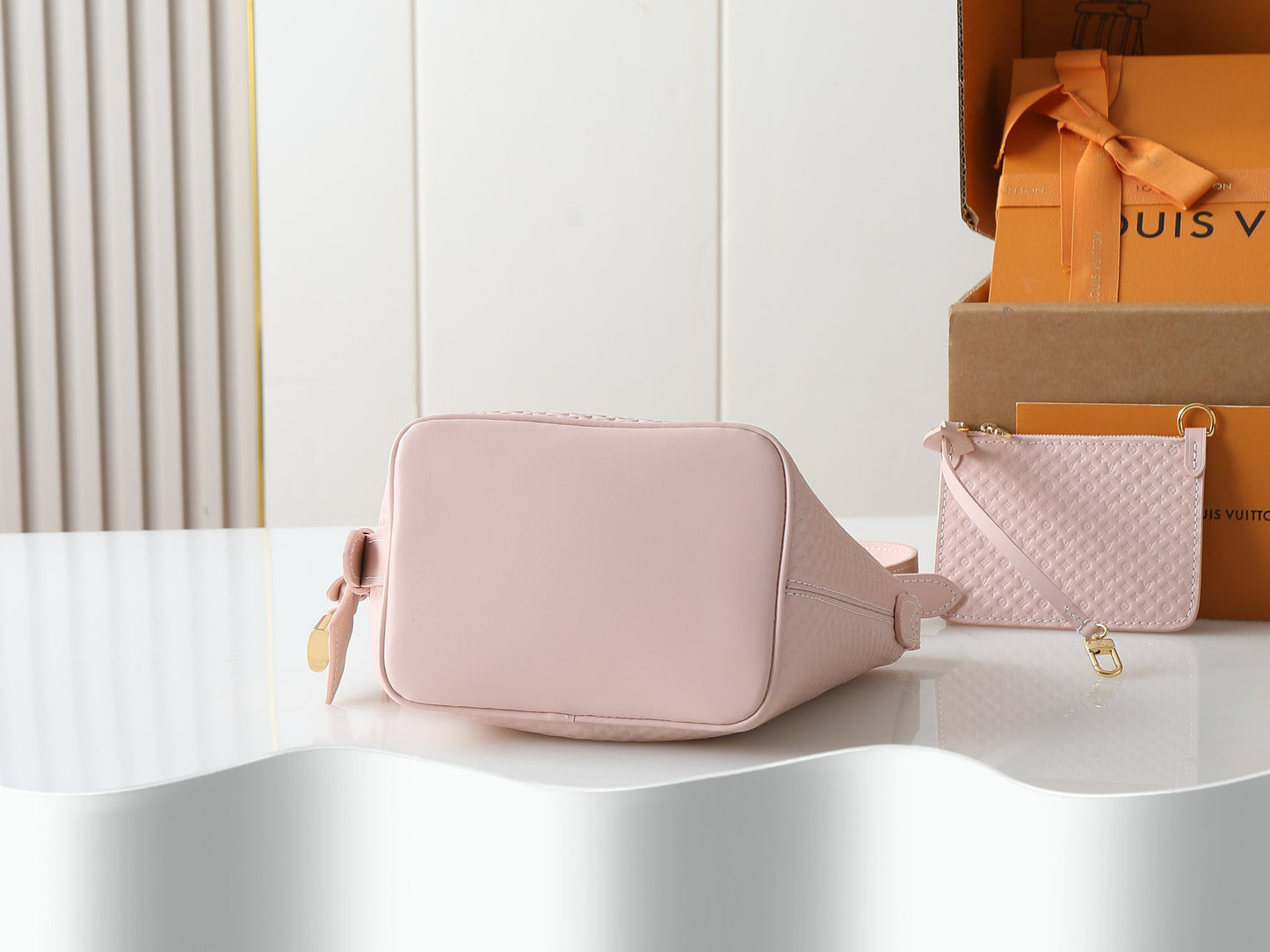Bucket Bag BB M28886