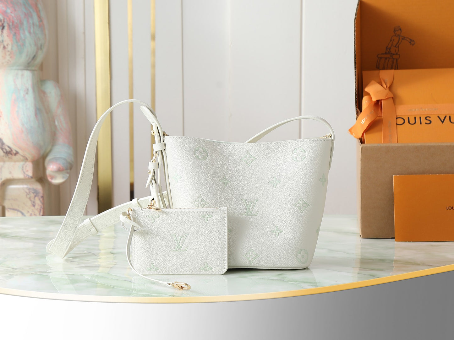 Bucket Bag BB M27570