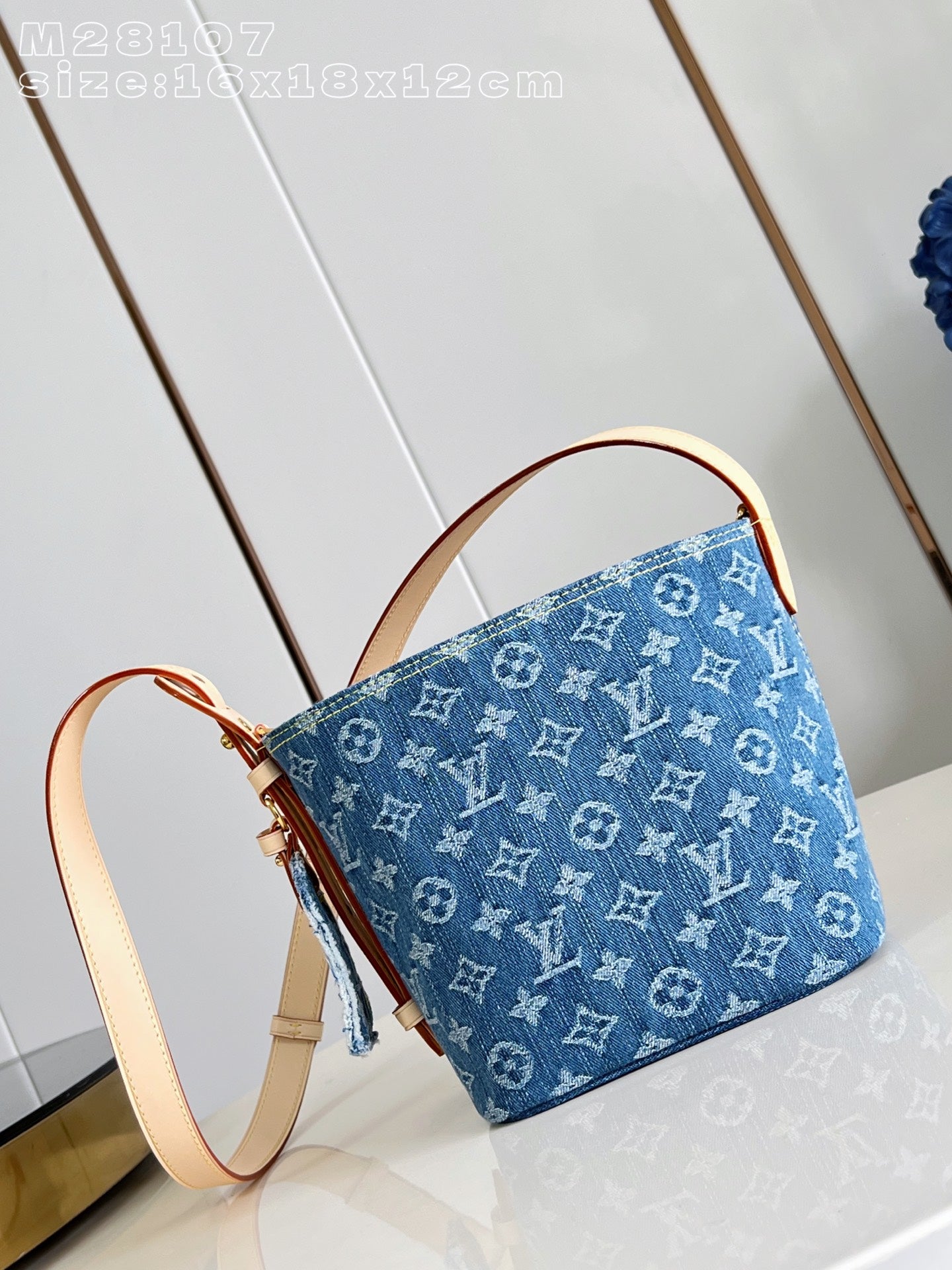 Bucket Bag BB M28107