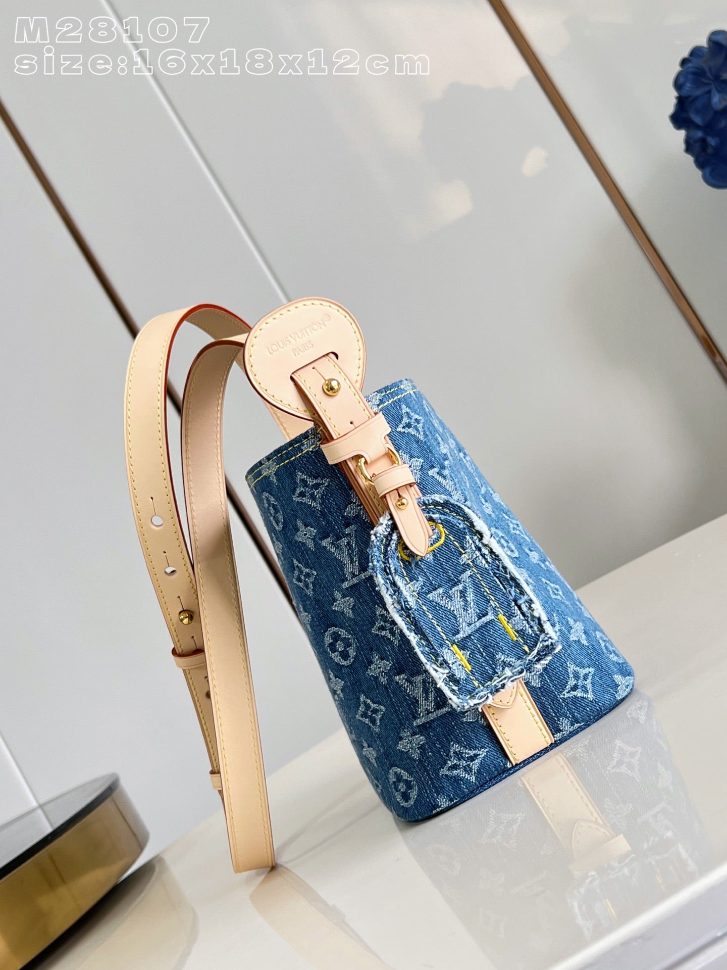 Bucket Bag BB M28107
