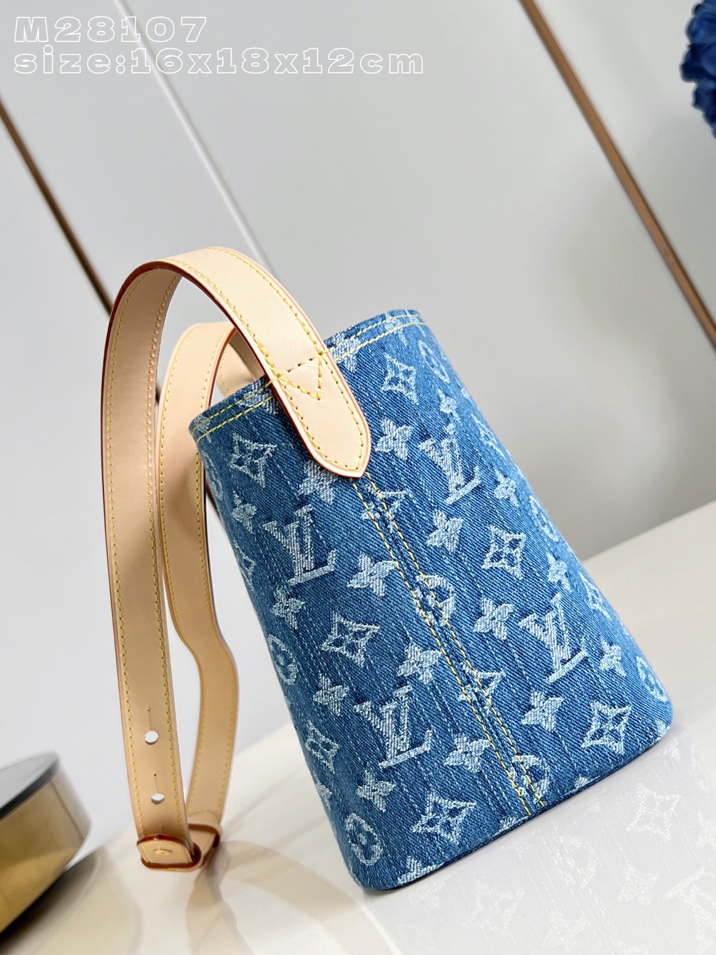 Bucket Bag BB M28107