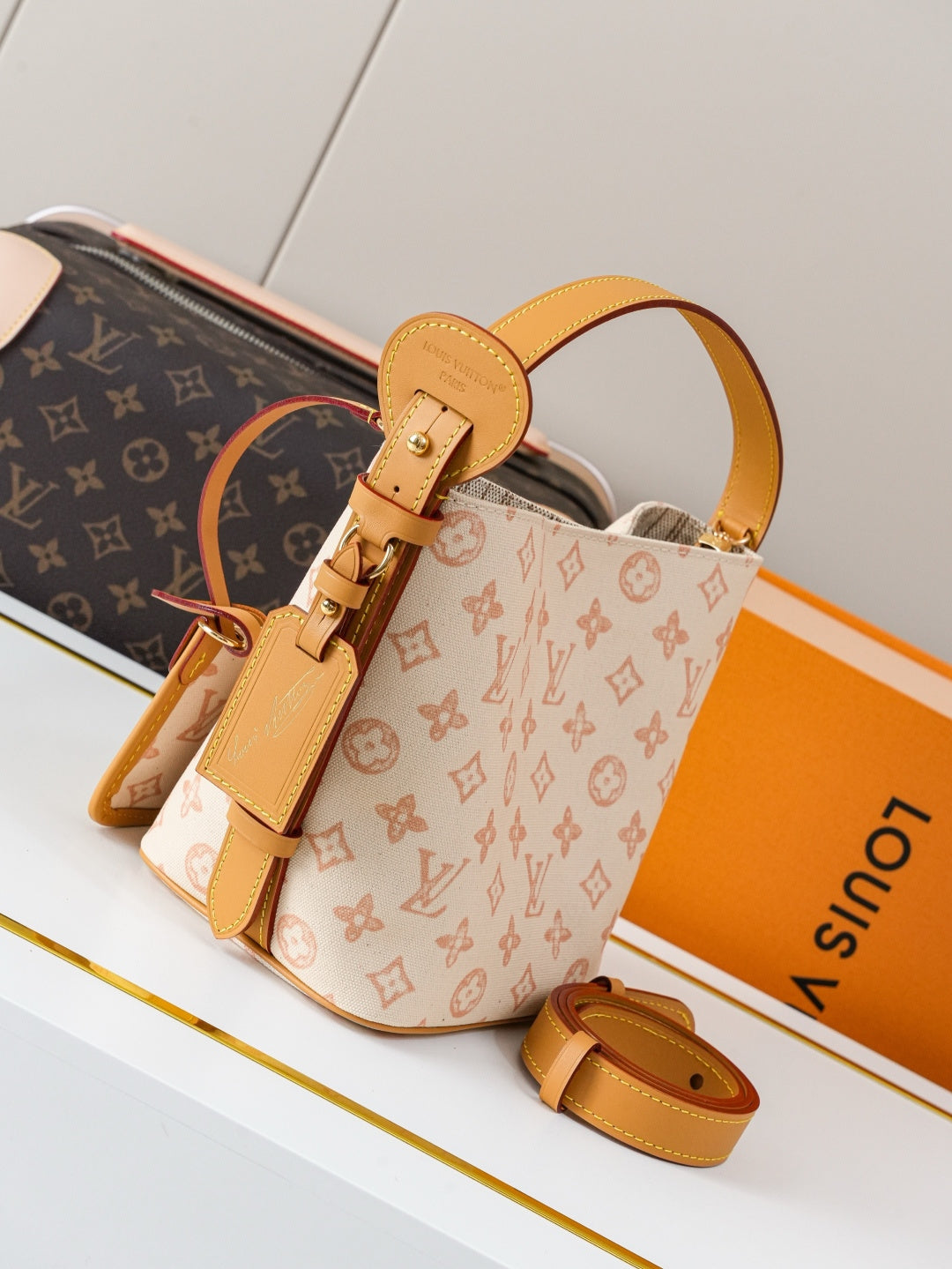 Bucket Bag BB M28335
