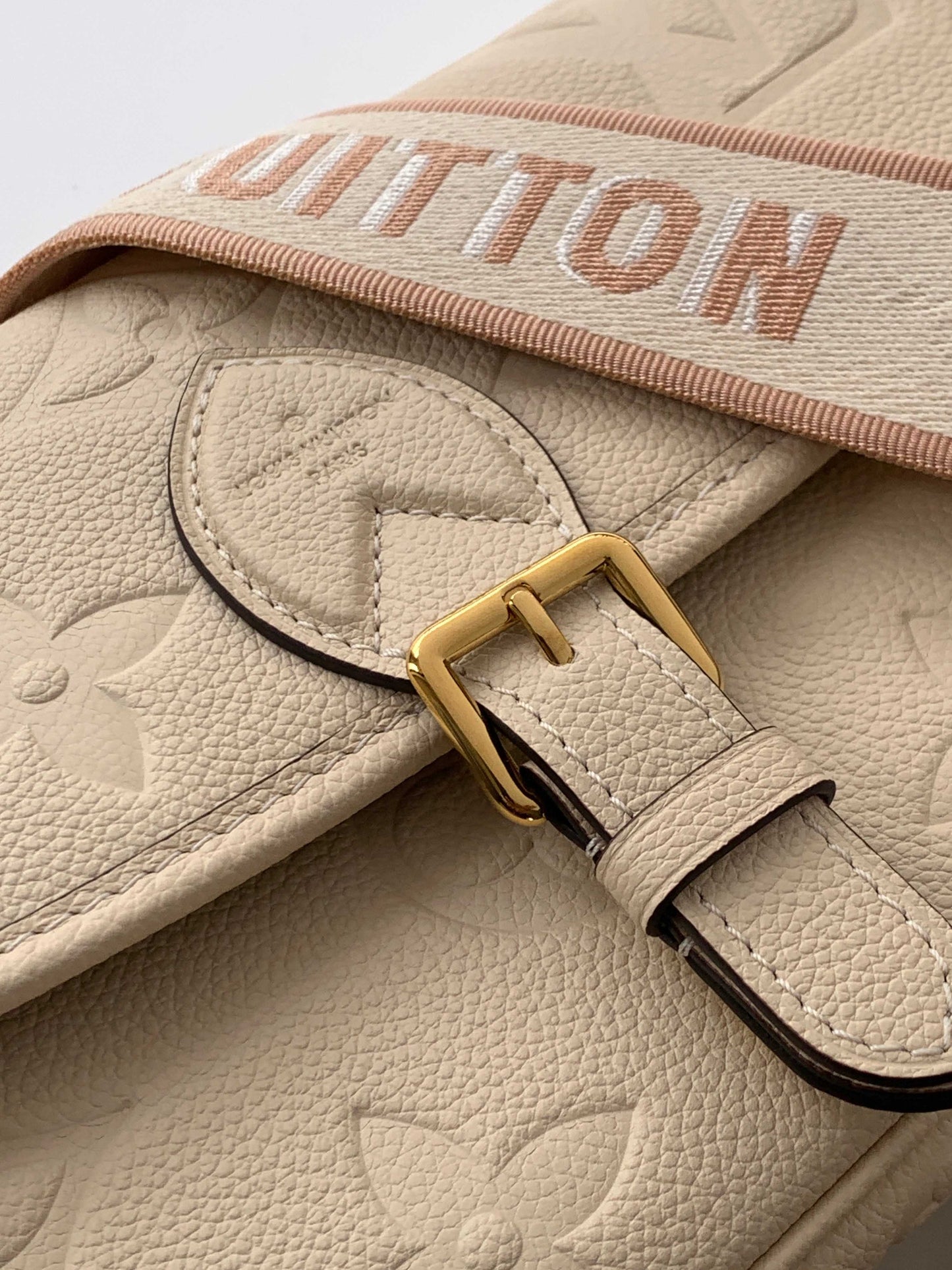 Classic Flap Shoulder Bag M46388