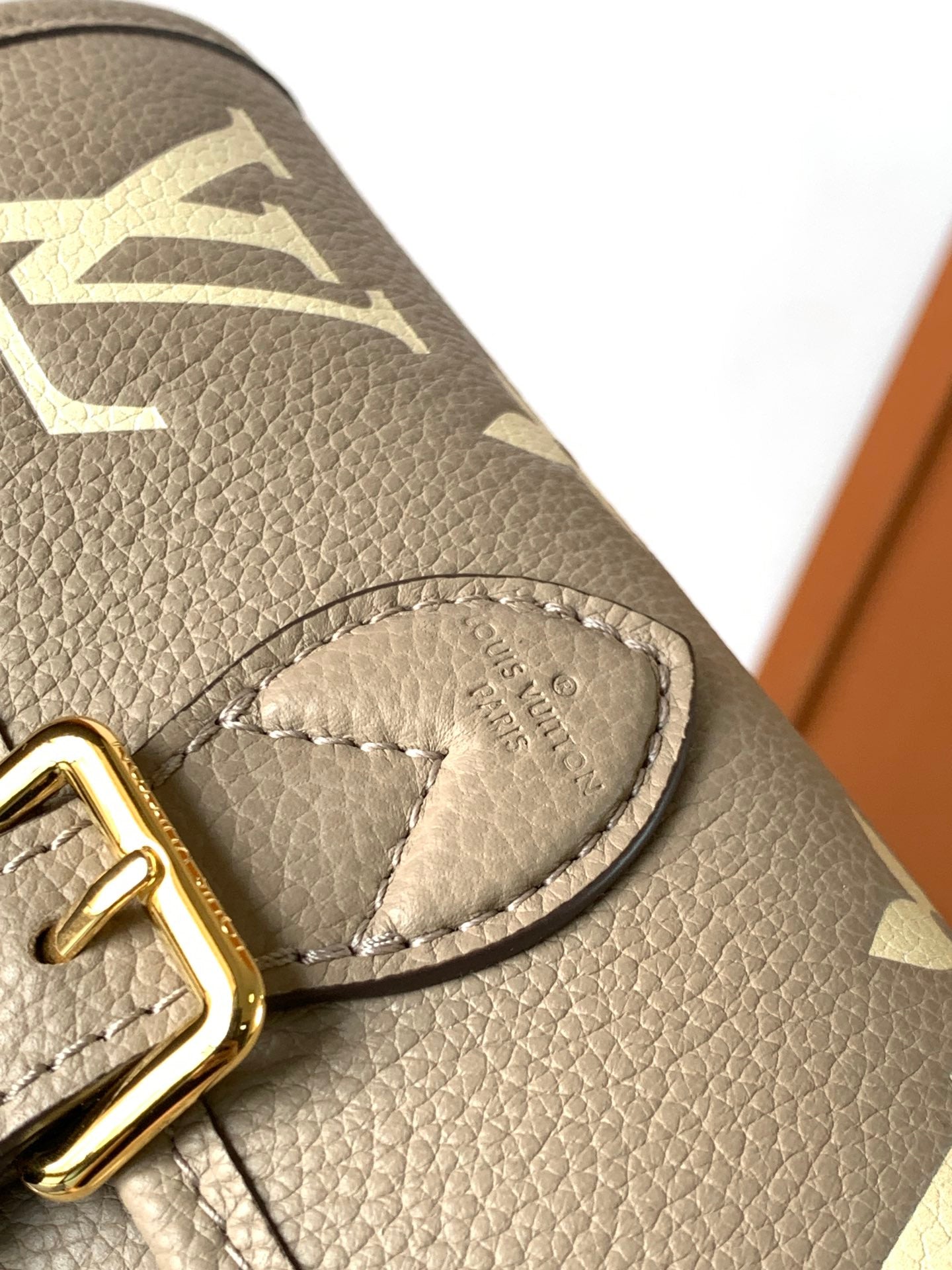 Classic Flap Shoulder Bag Nano M83300