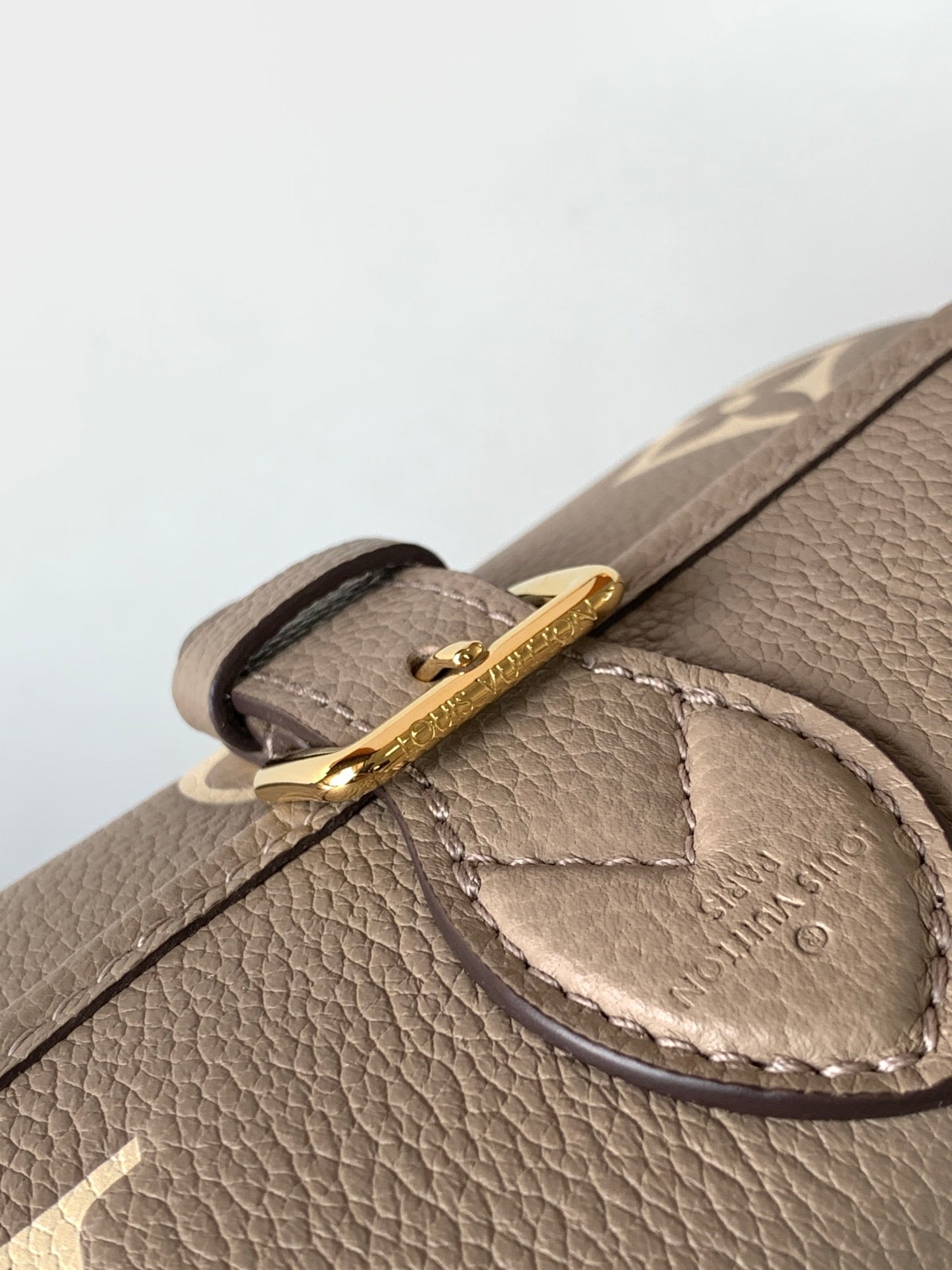 Classic Flap Shoulder Bag Nano M83300