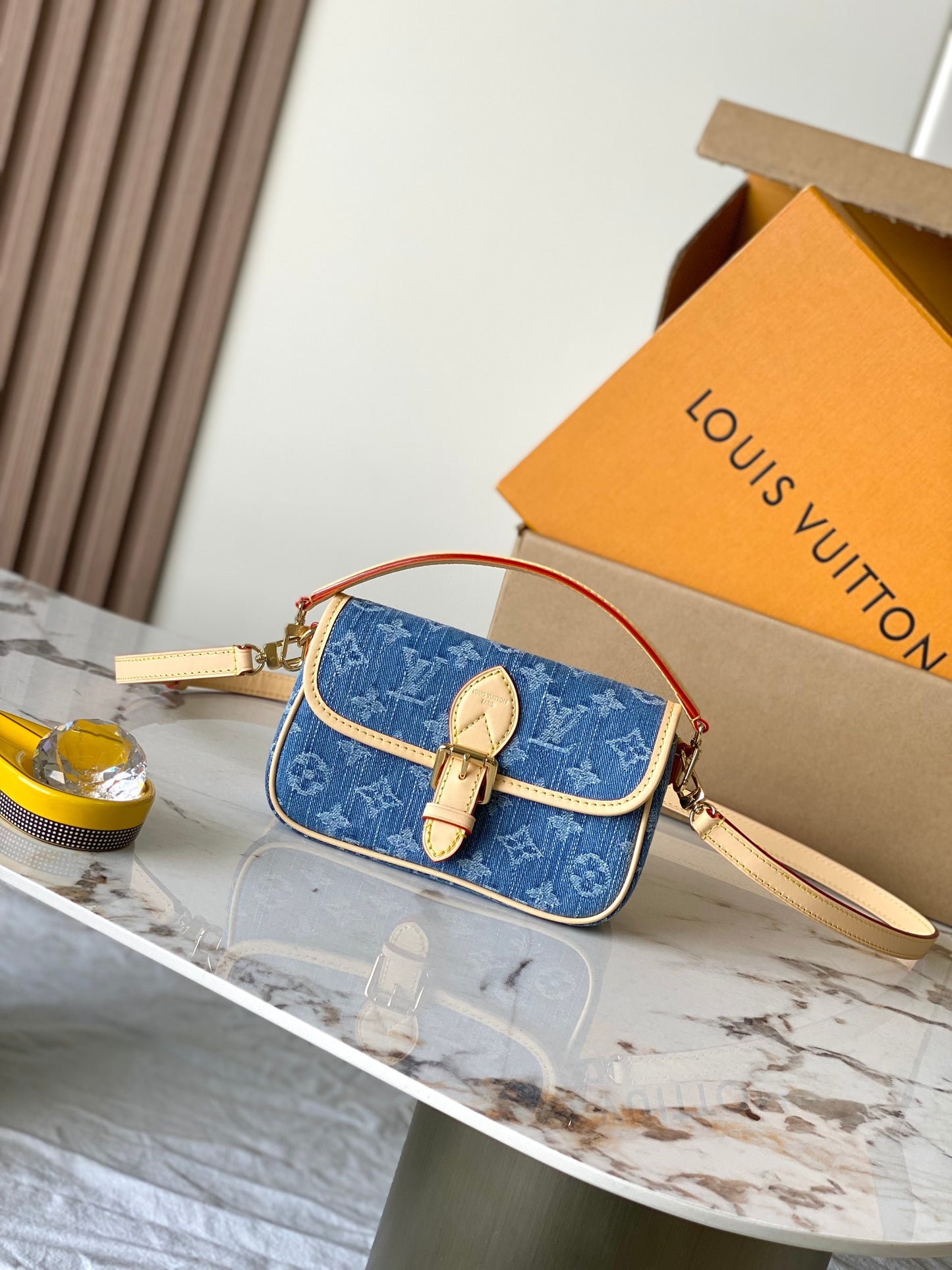 Classic Flap Shoulder Bag Nano M27700