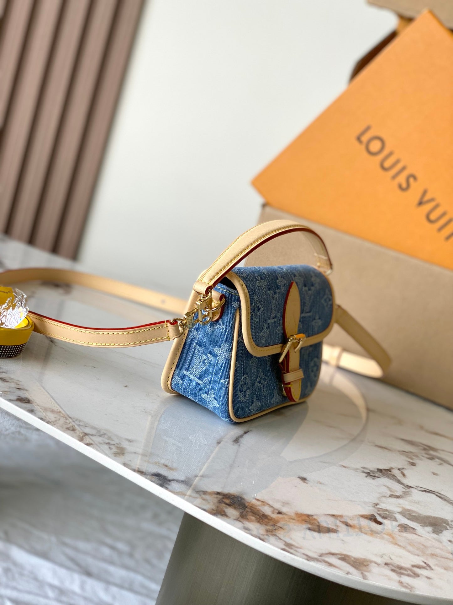 Classic Flap Shoulder Bag Nano M27700