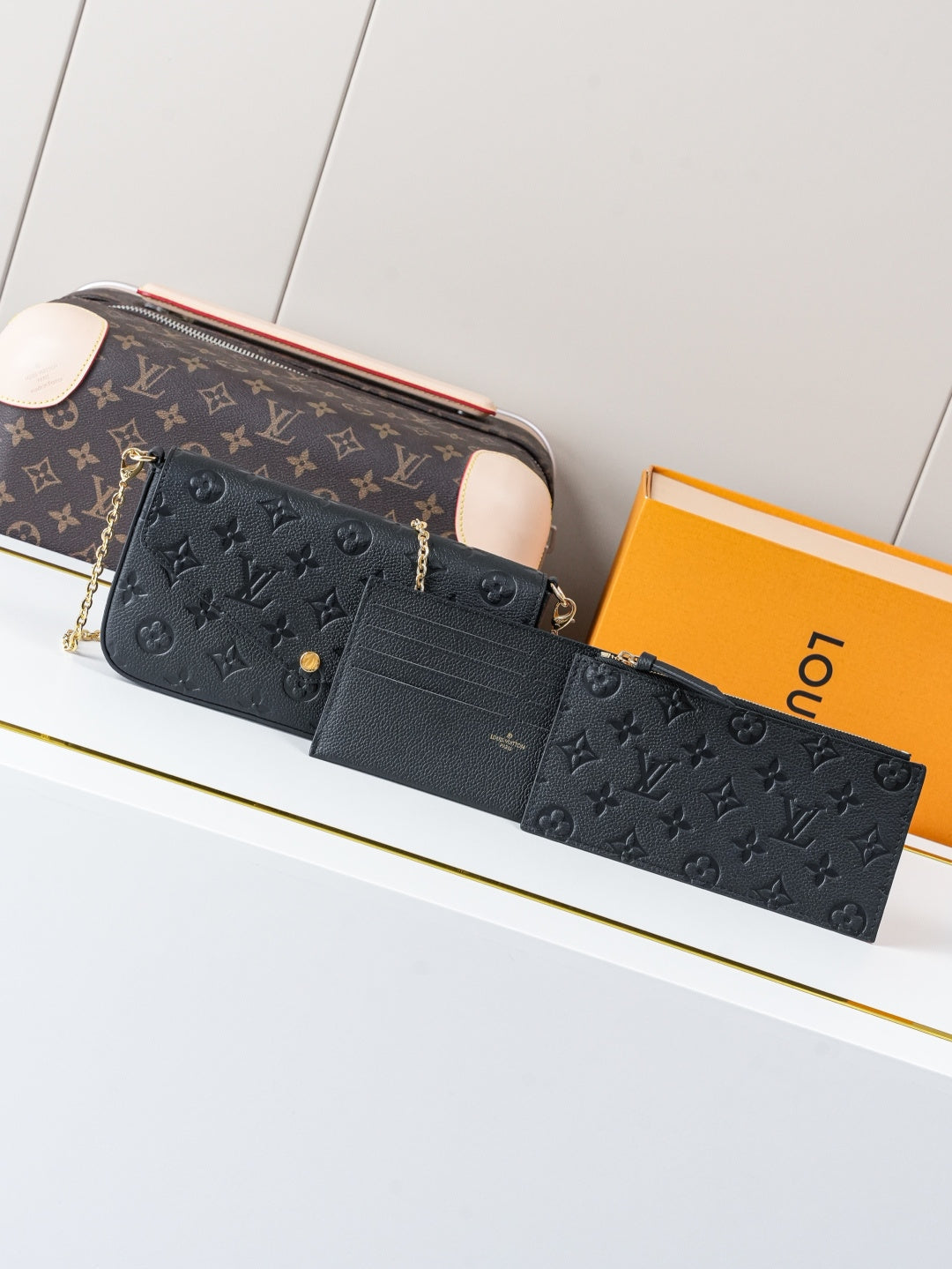 Wallet On Chain M82477