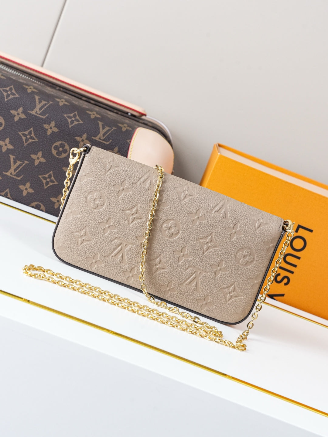 Wallet On Chain M82609