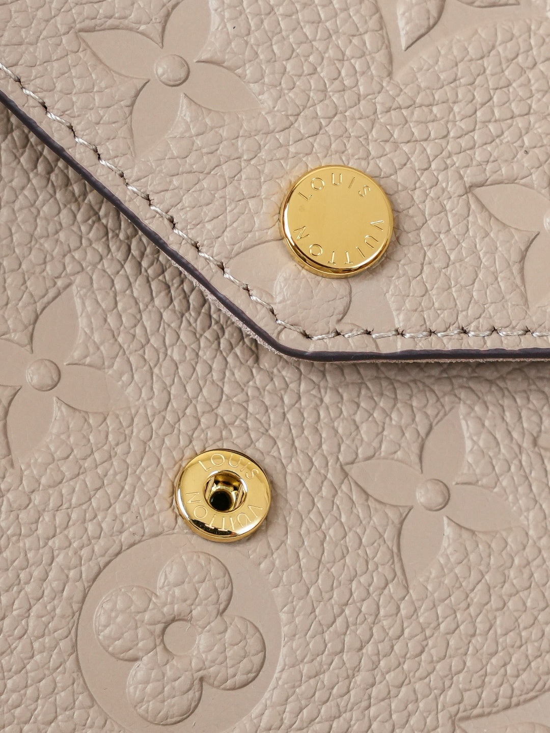 Wallet On Chain M82609