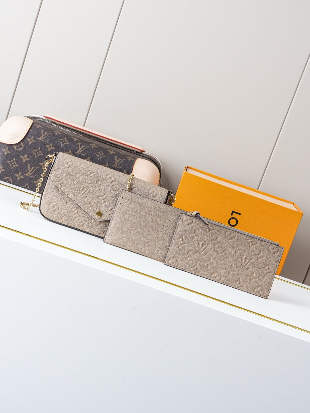 Wallet On Chain M82609
