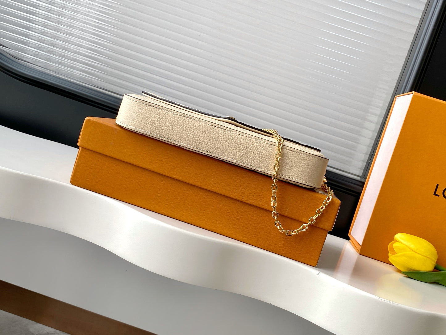 Wallet On Chain M82363