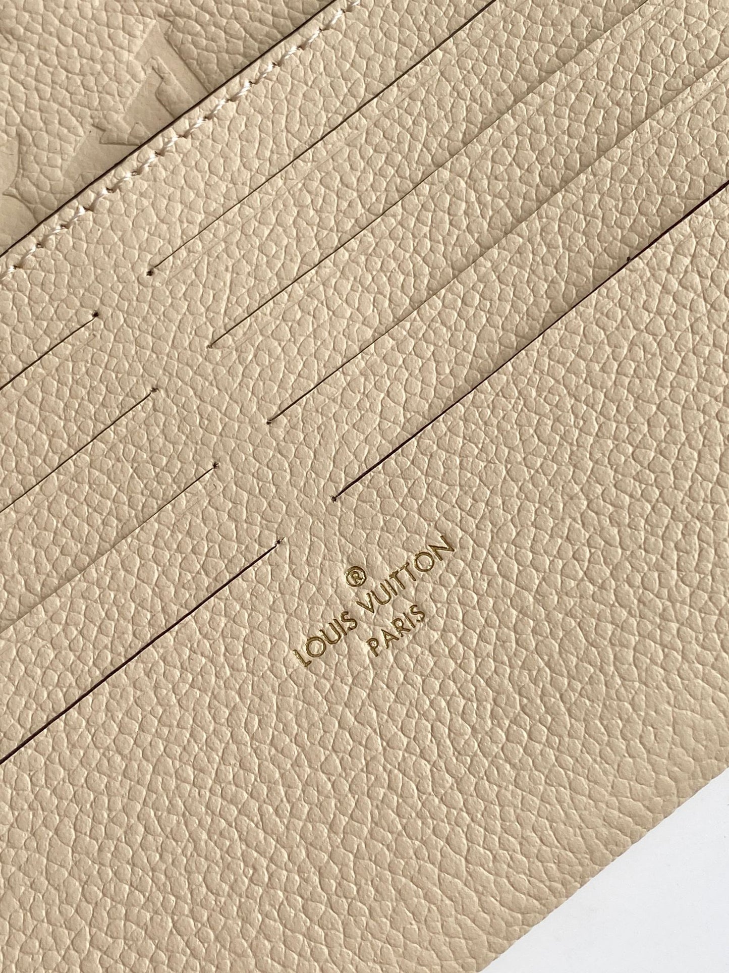 Wallet On Chain M82363