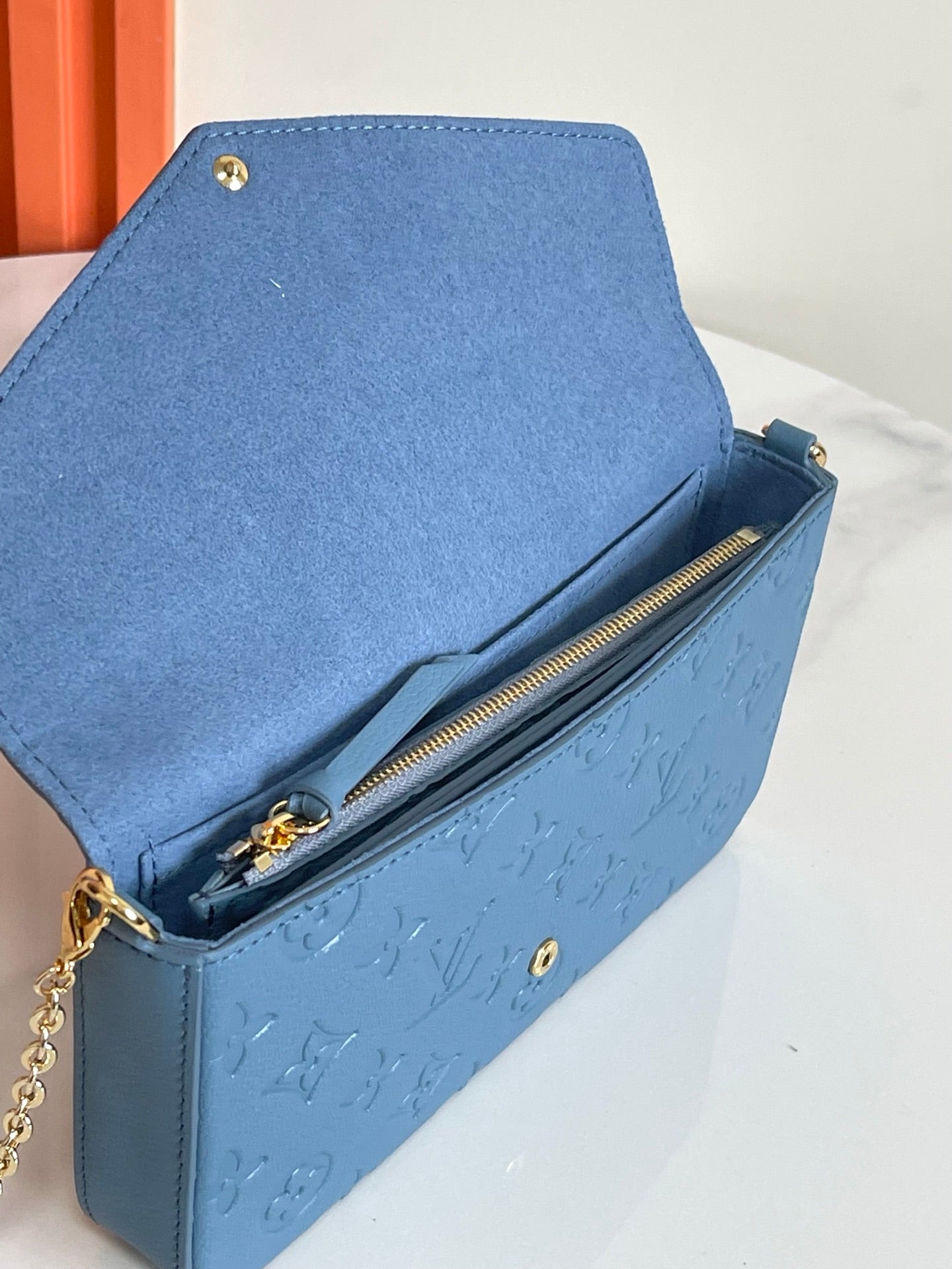 Wallet On Chain M28891