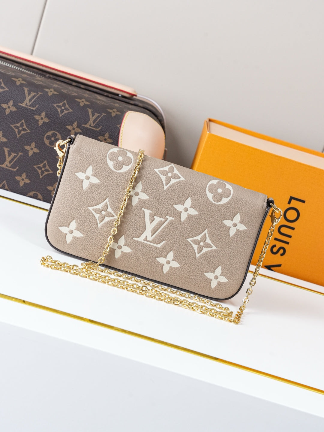 Wallet On Chain M82610