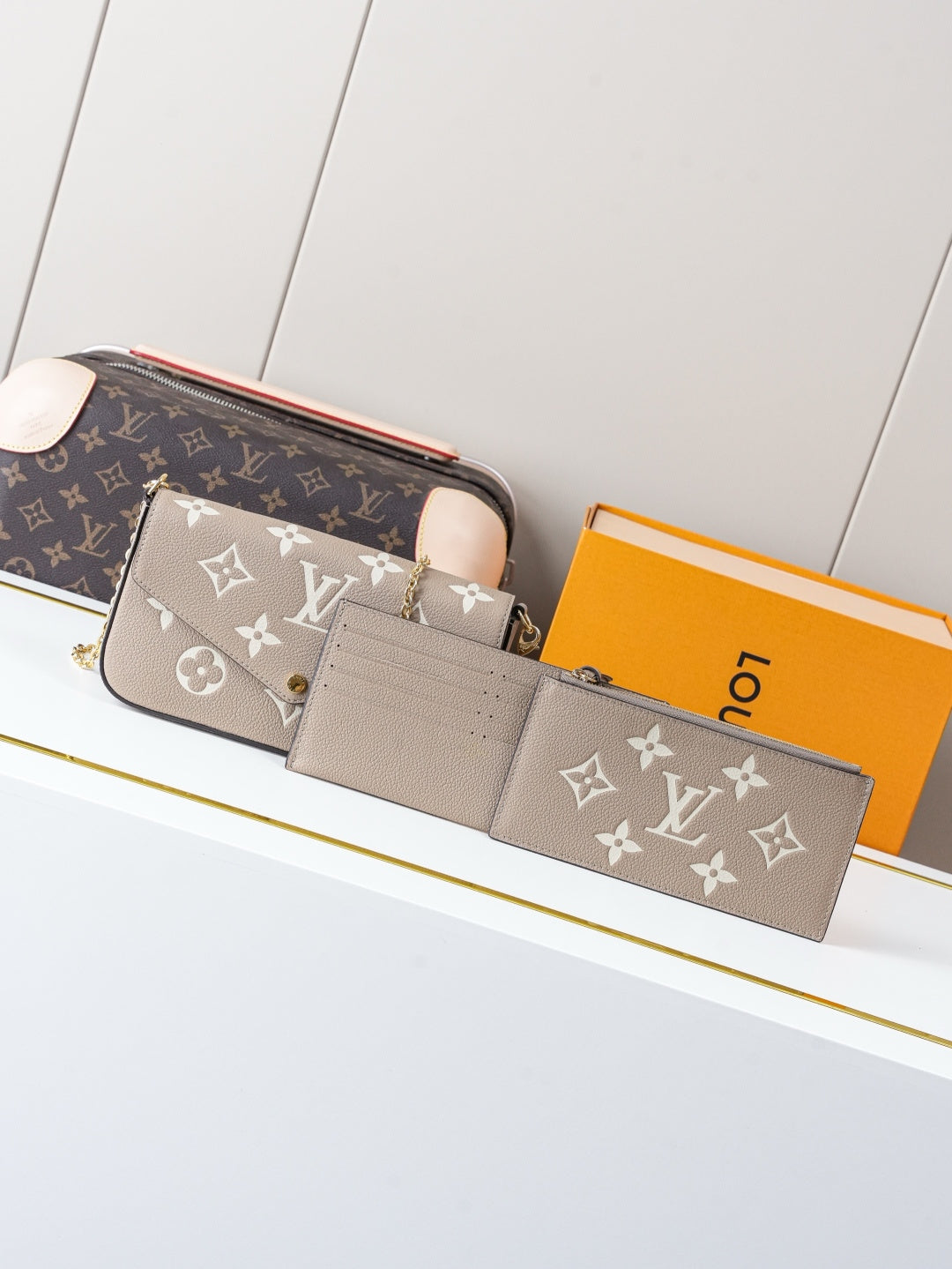Wallet On Chain M82610