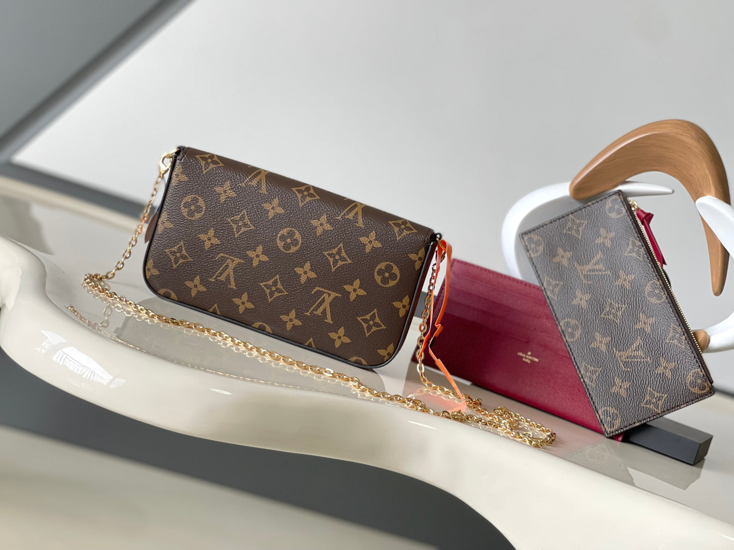 Wallet On Chain M81896