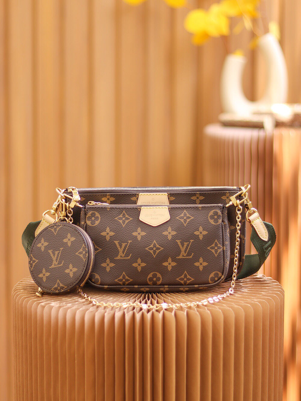 Multi Pouch Crossbody Bag M44813