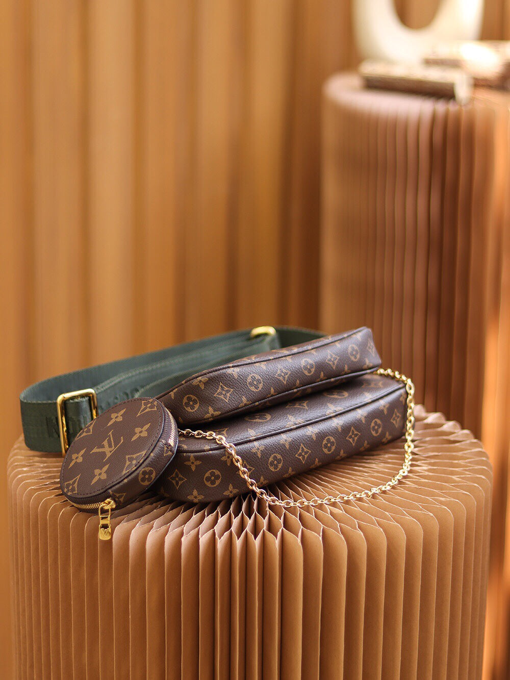 Multi Pouch Crossbody Bag M44813