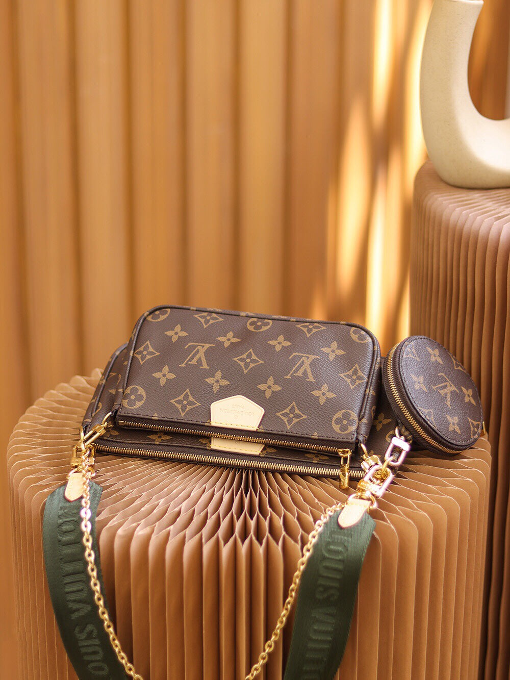 Multi Pouch Crossbody Bag M44813