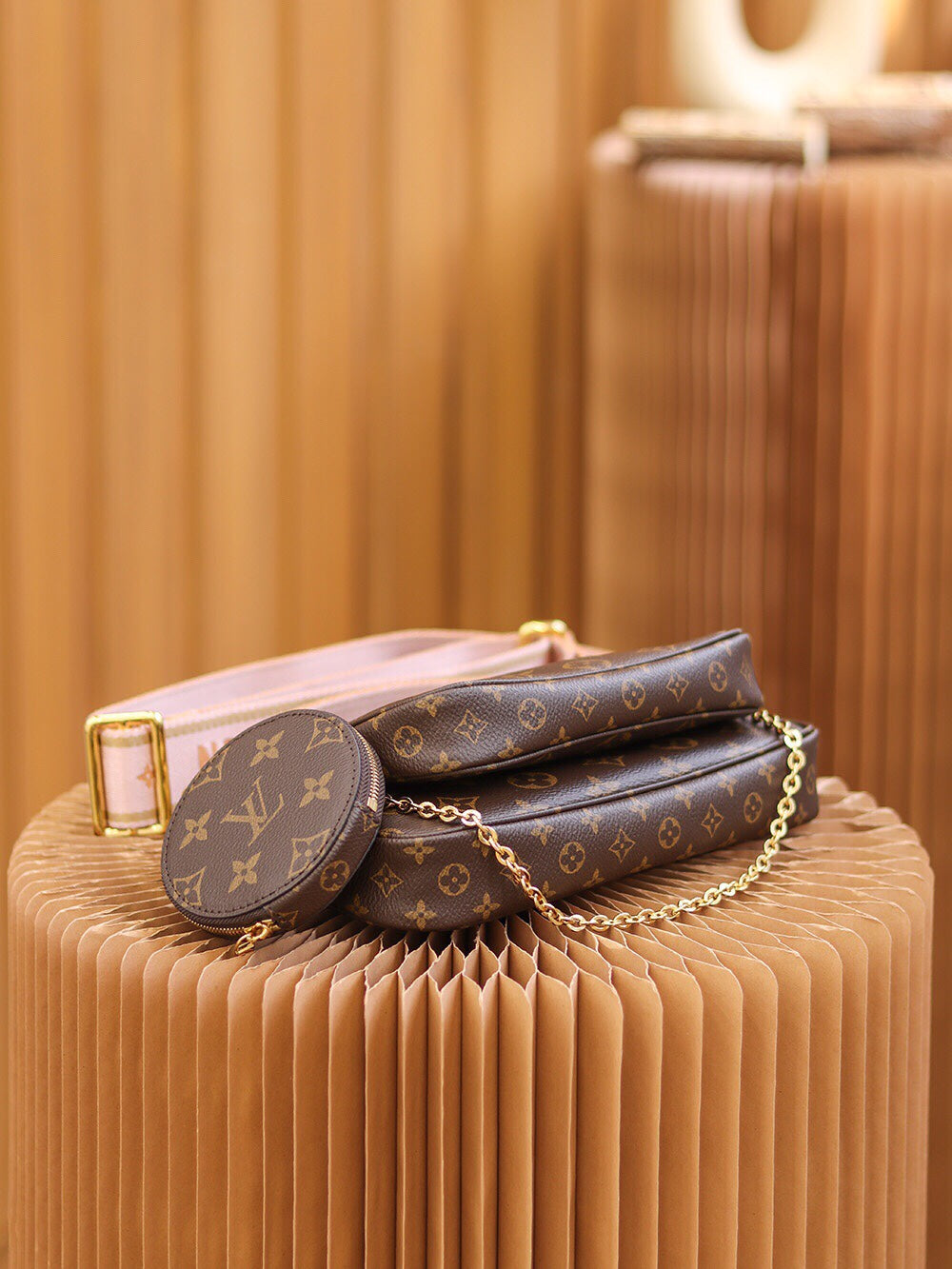 Multi Pouch Crossbody Bag M44840