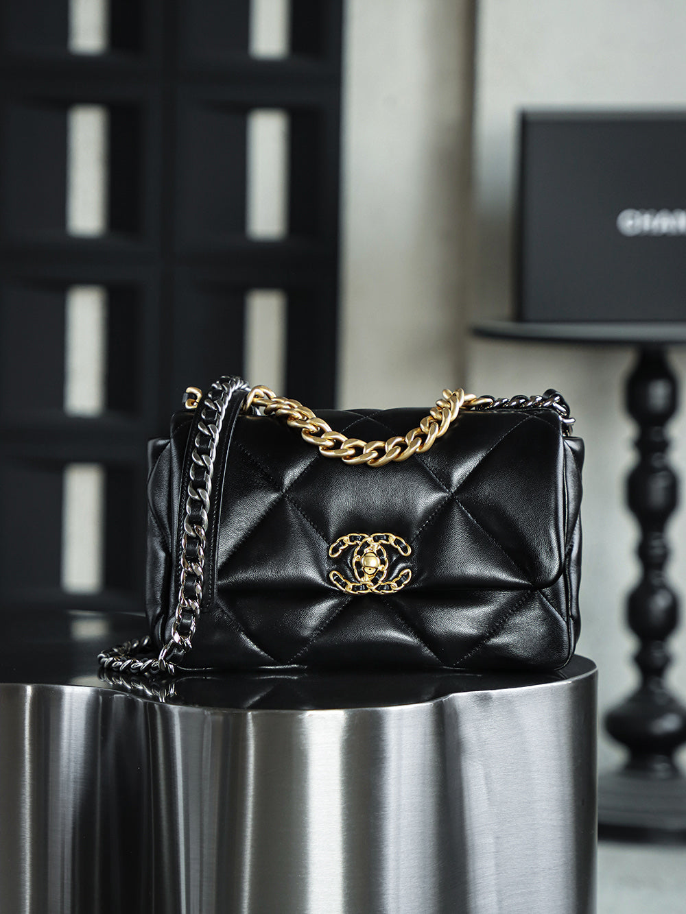 Quilted Flap Shoulder 19 Bag - S