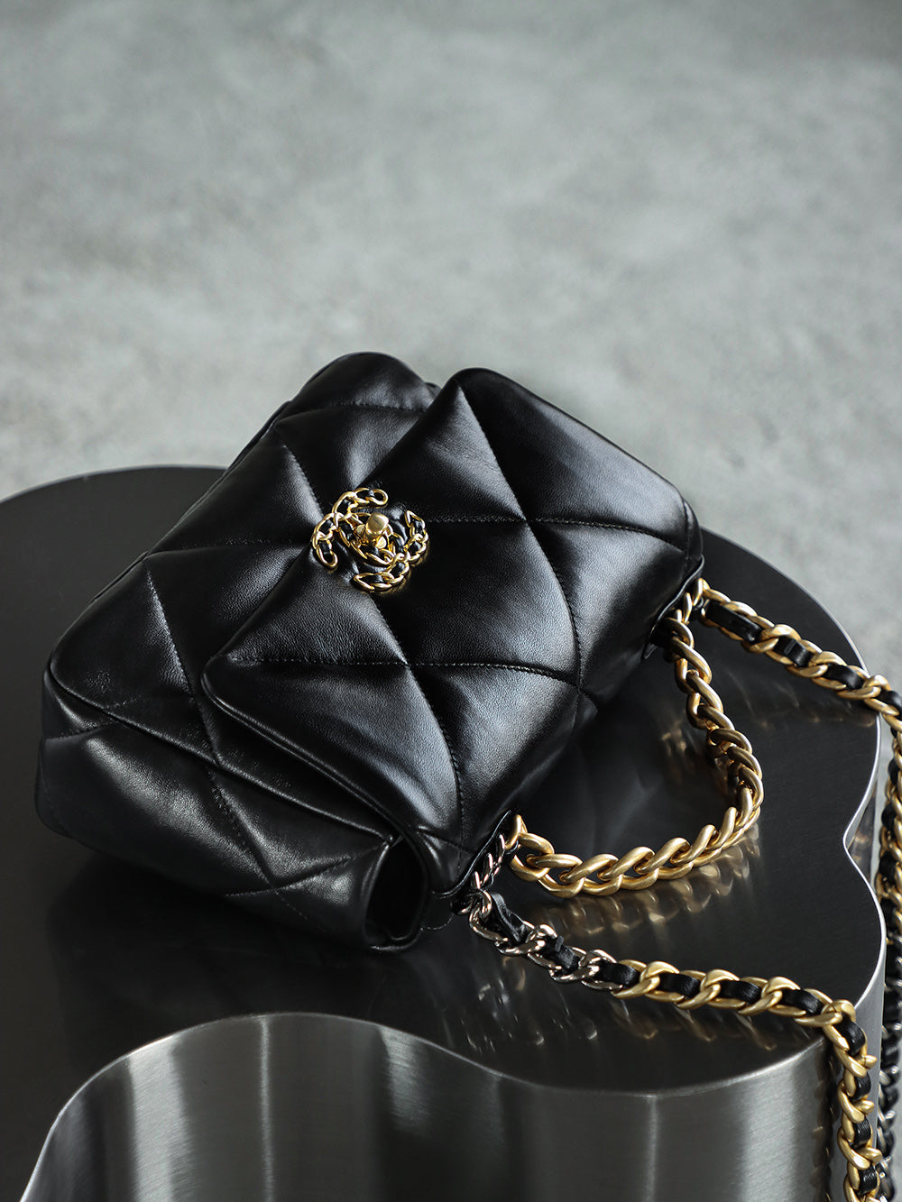 Quilted Flap Shoulder 19 Bag - S