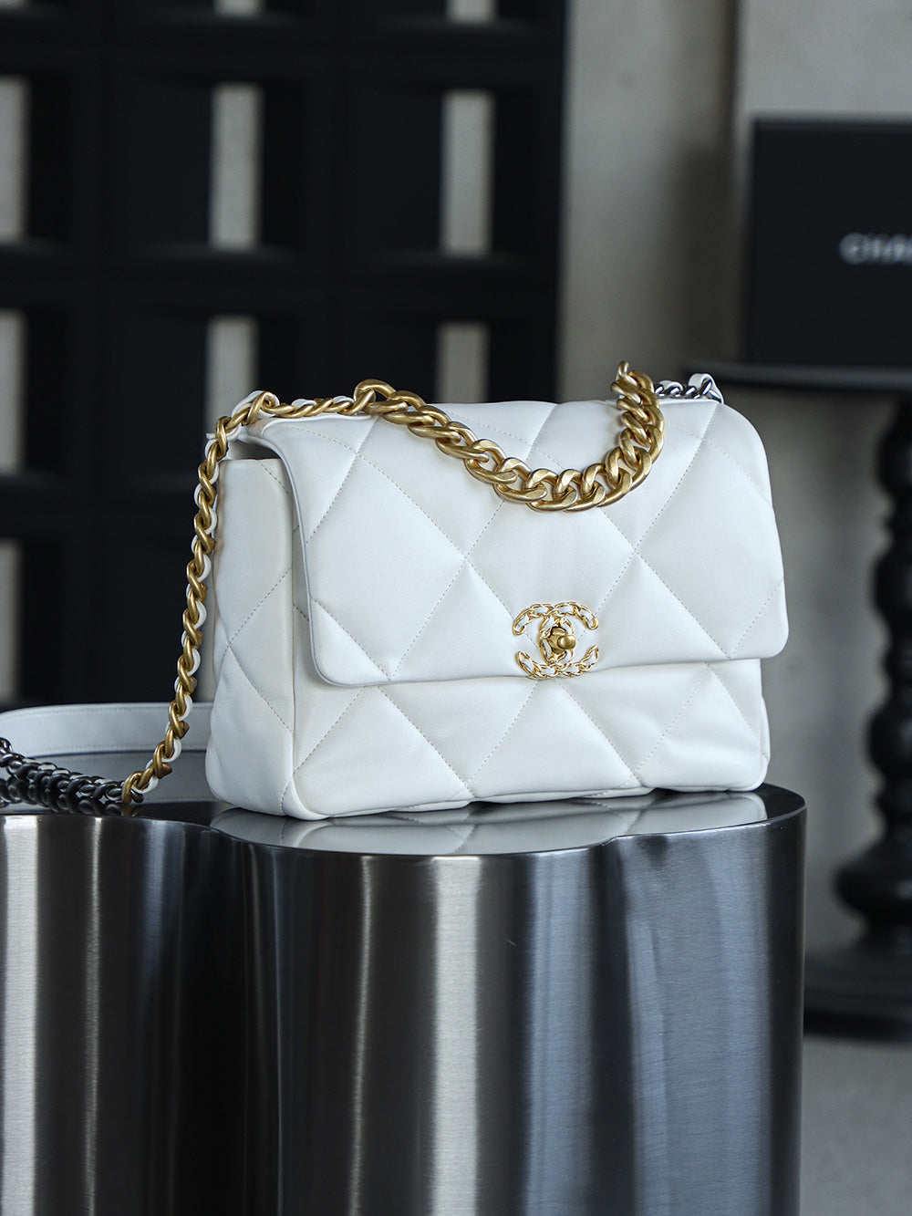 Quilted Flap Shoulder 19 Bag W - S