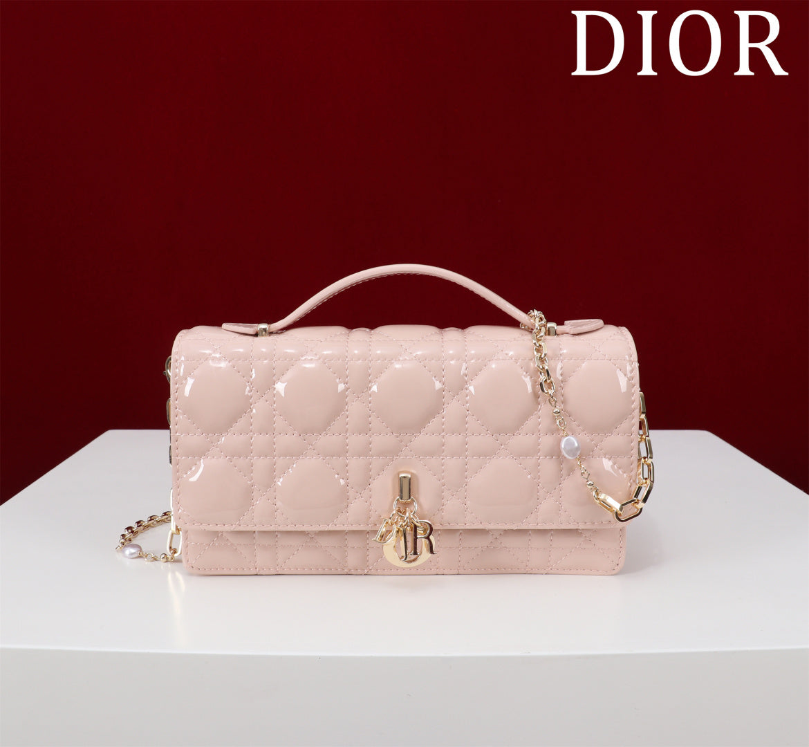 Mini Cannage Chain Flap Bag M413