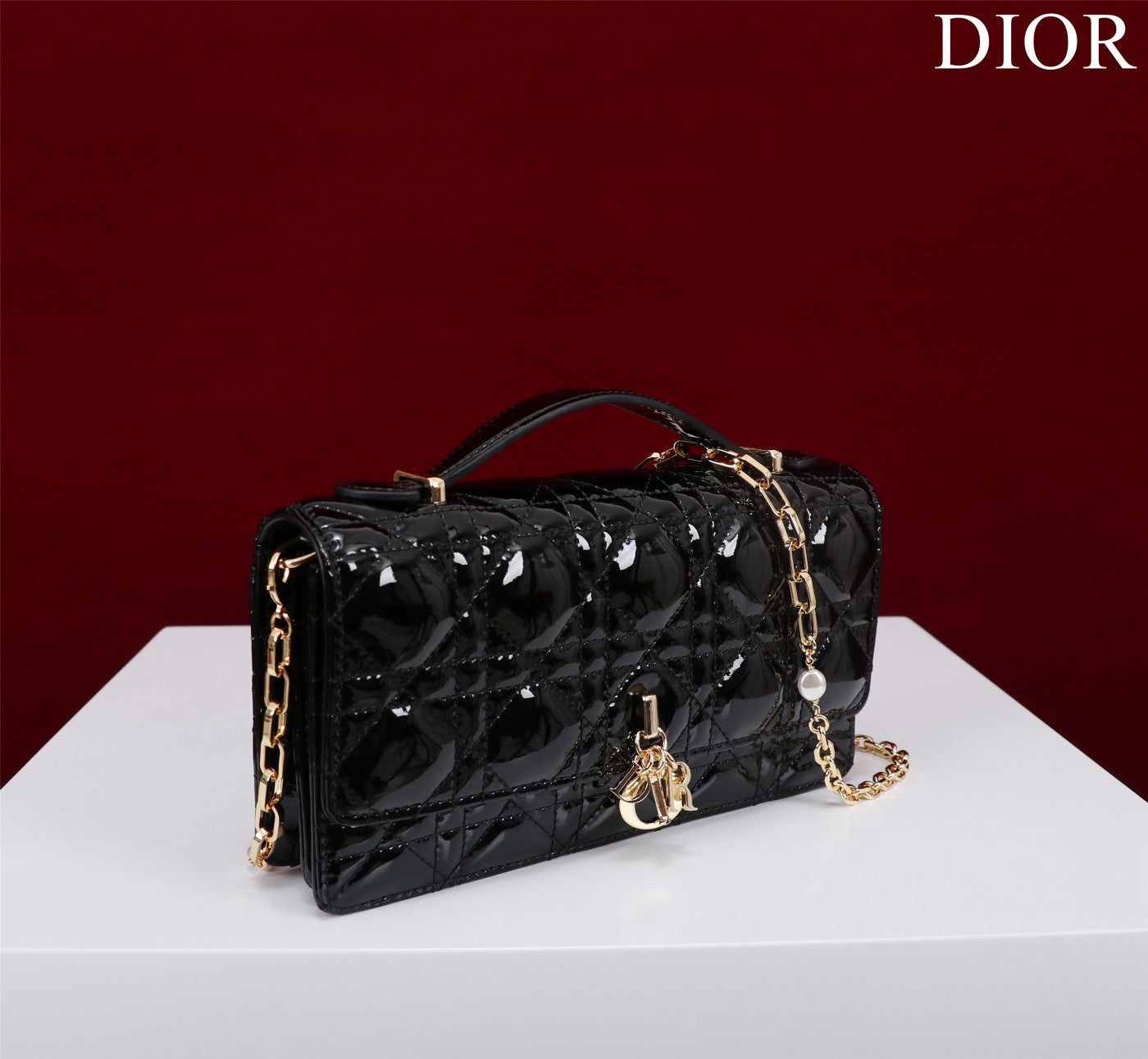Mini Cannage Chain Flap Bag M900