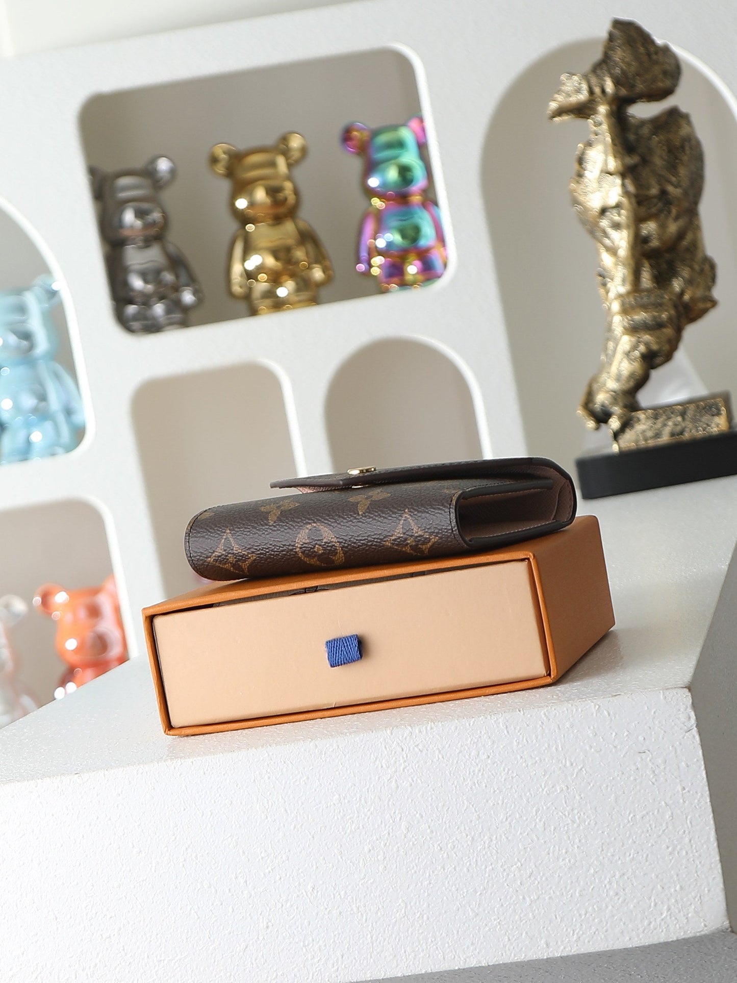 Victorine Style Compact Wallet - M62360