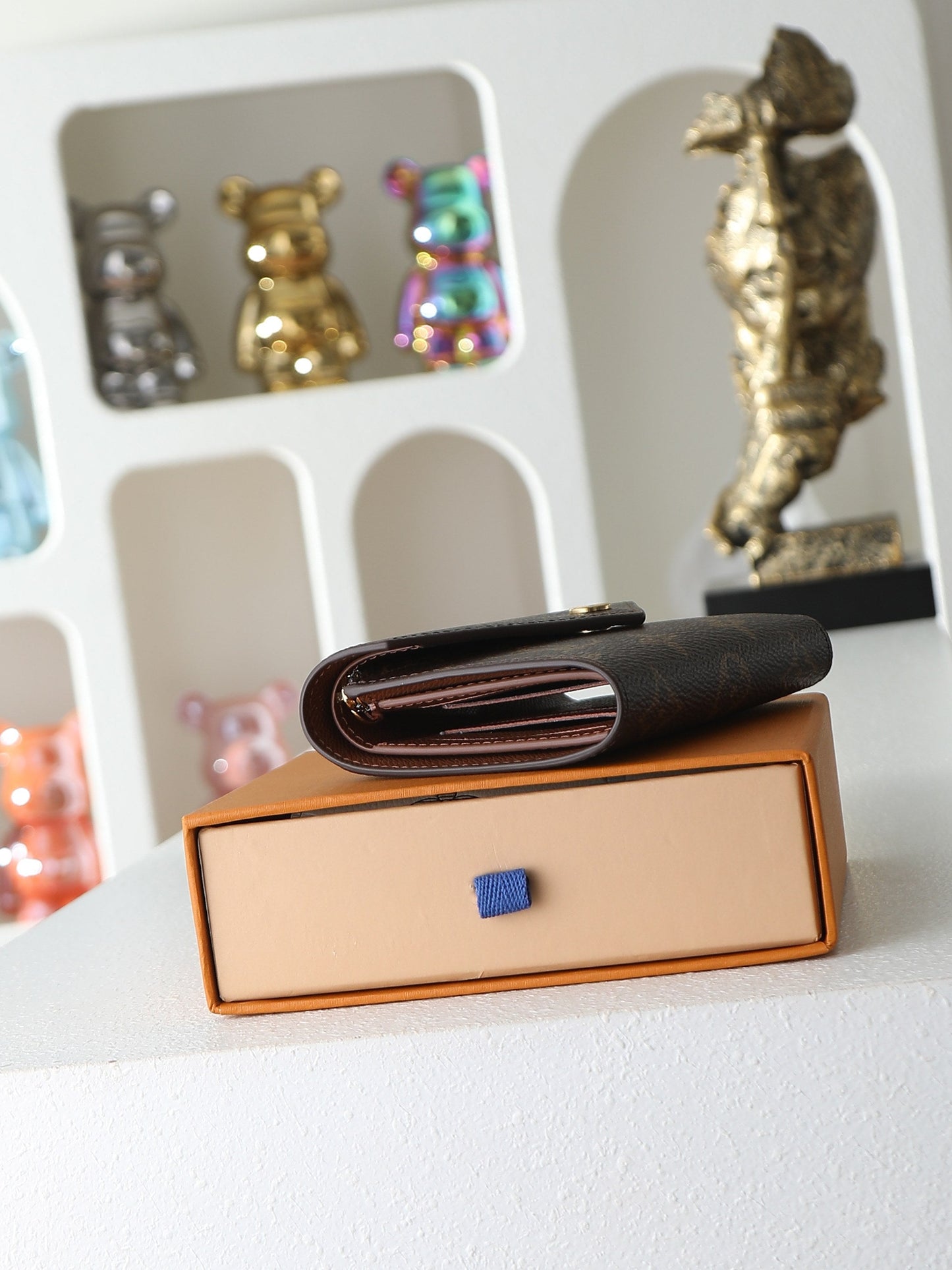 Victorine Style Compact Wallet - M62472