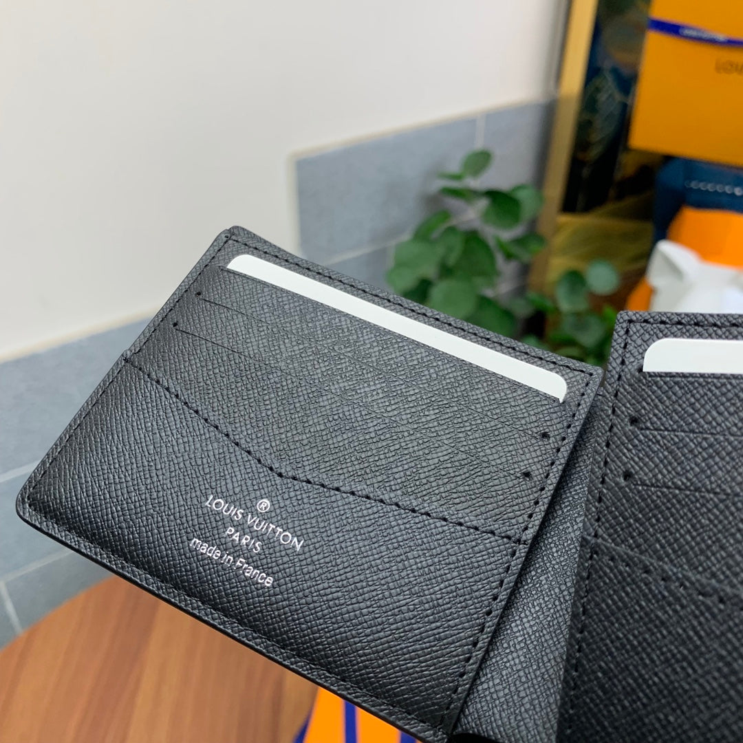 Slender Leather Wallet - M62294