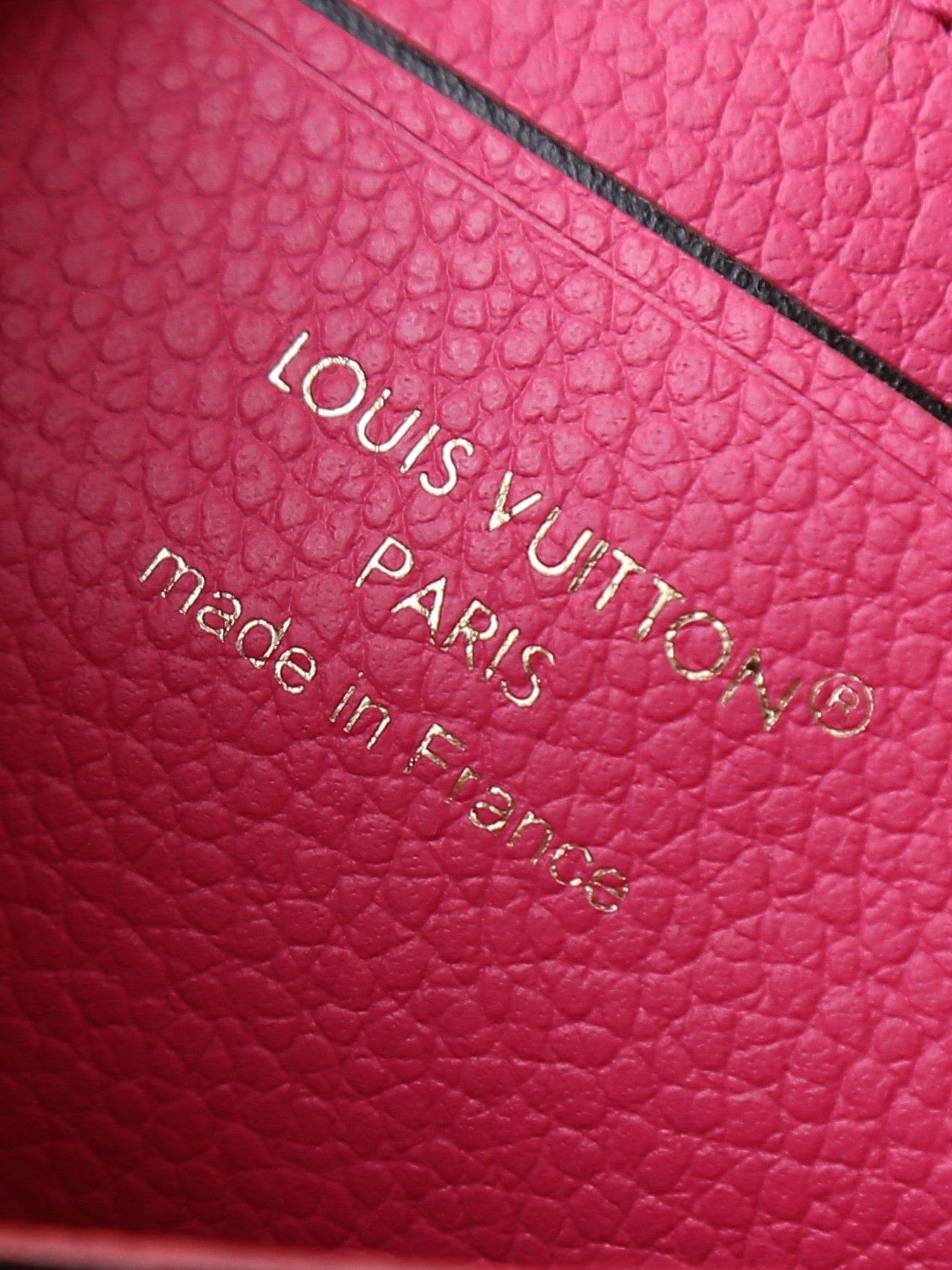 Compact Coin Purse - M28989
