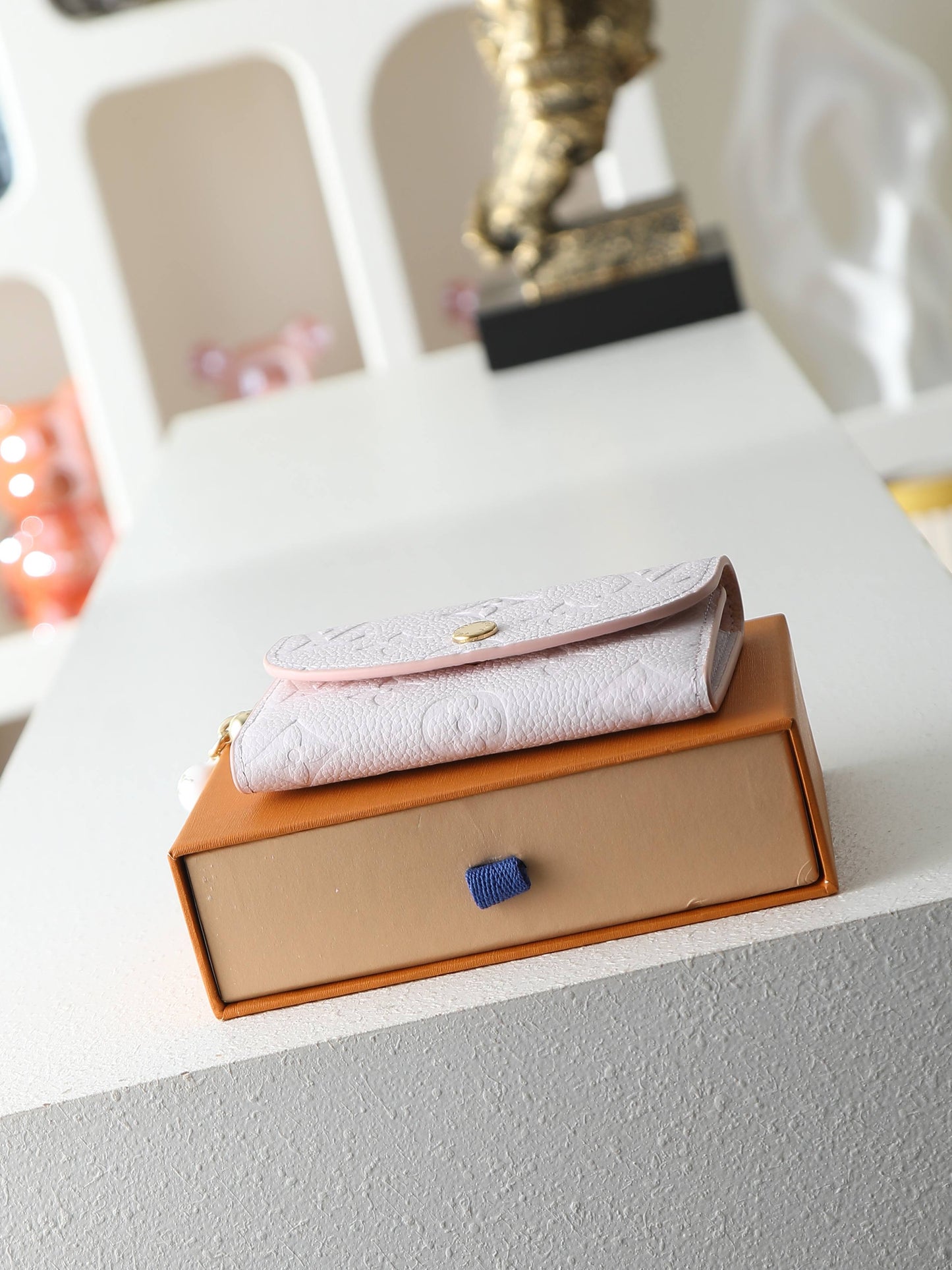 Compact Coin Purse - M29249