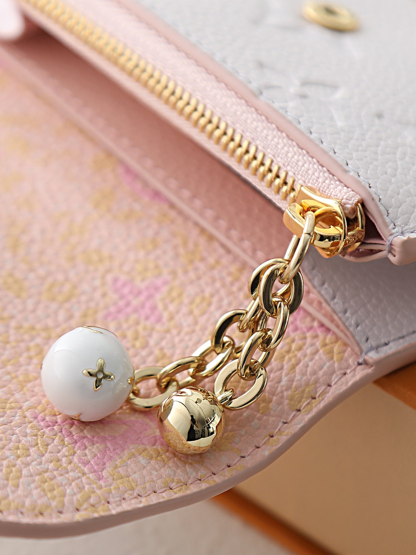 Compact Coin Purse - M29249