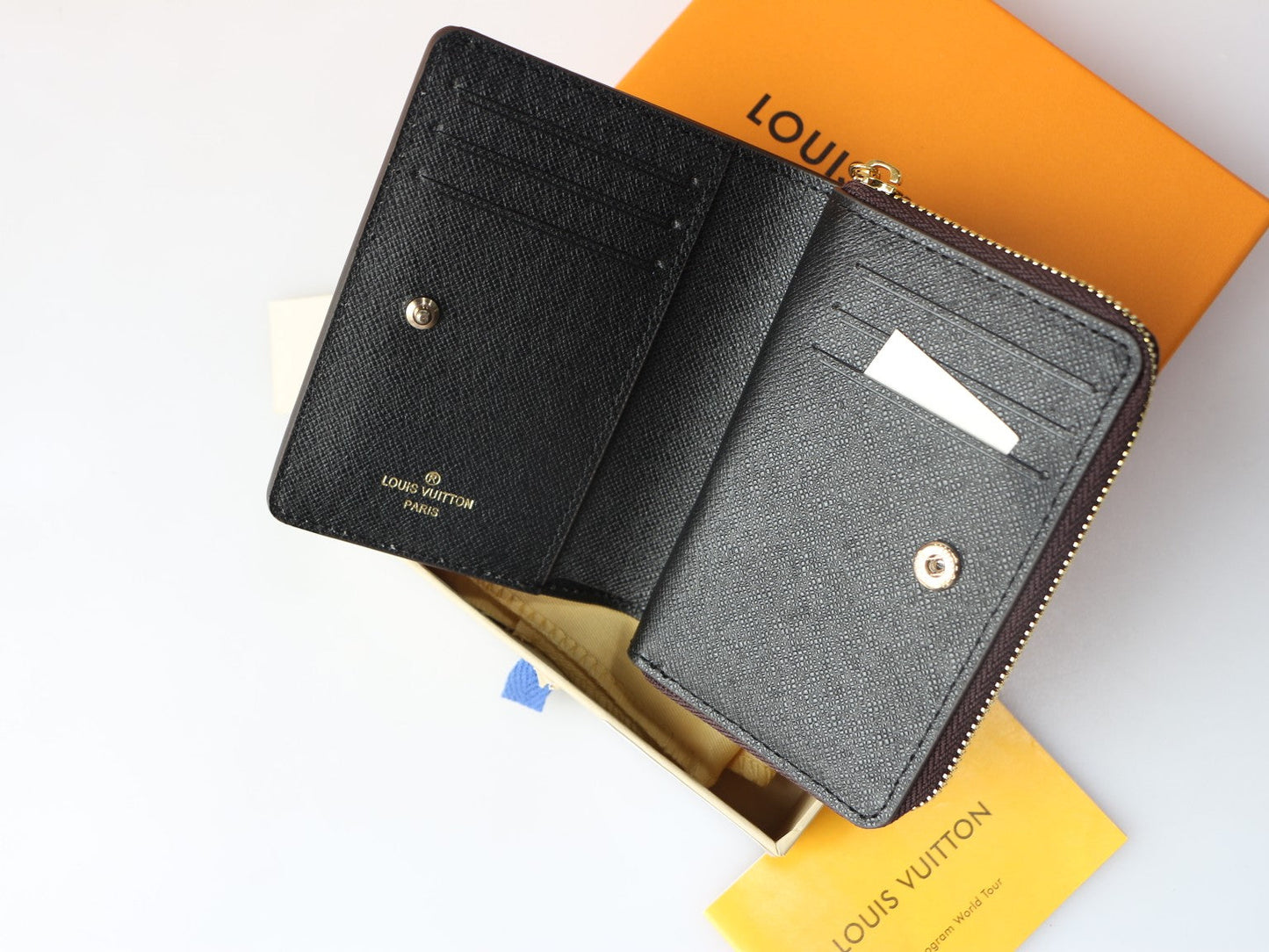 Lou Compact Wallet - M81461