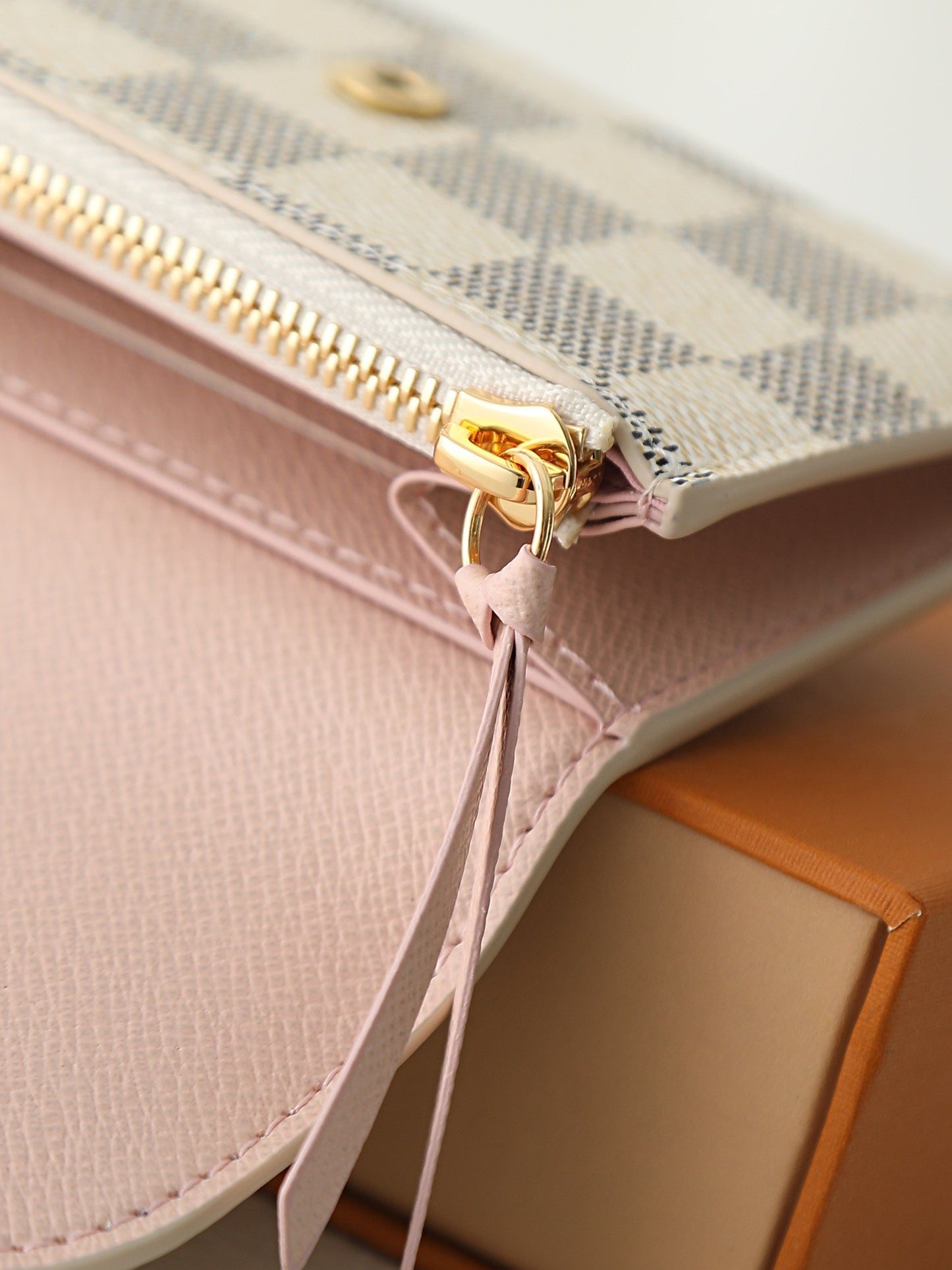 Leather Coin Purse - N61276