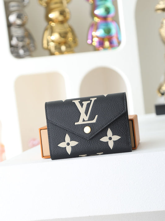 Small Leather Wallet - M80968