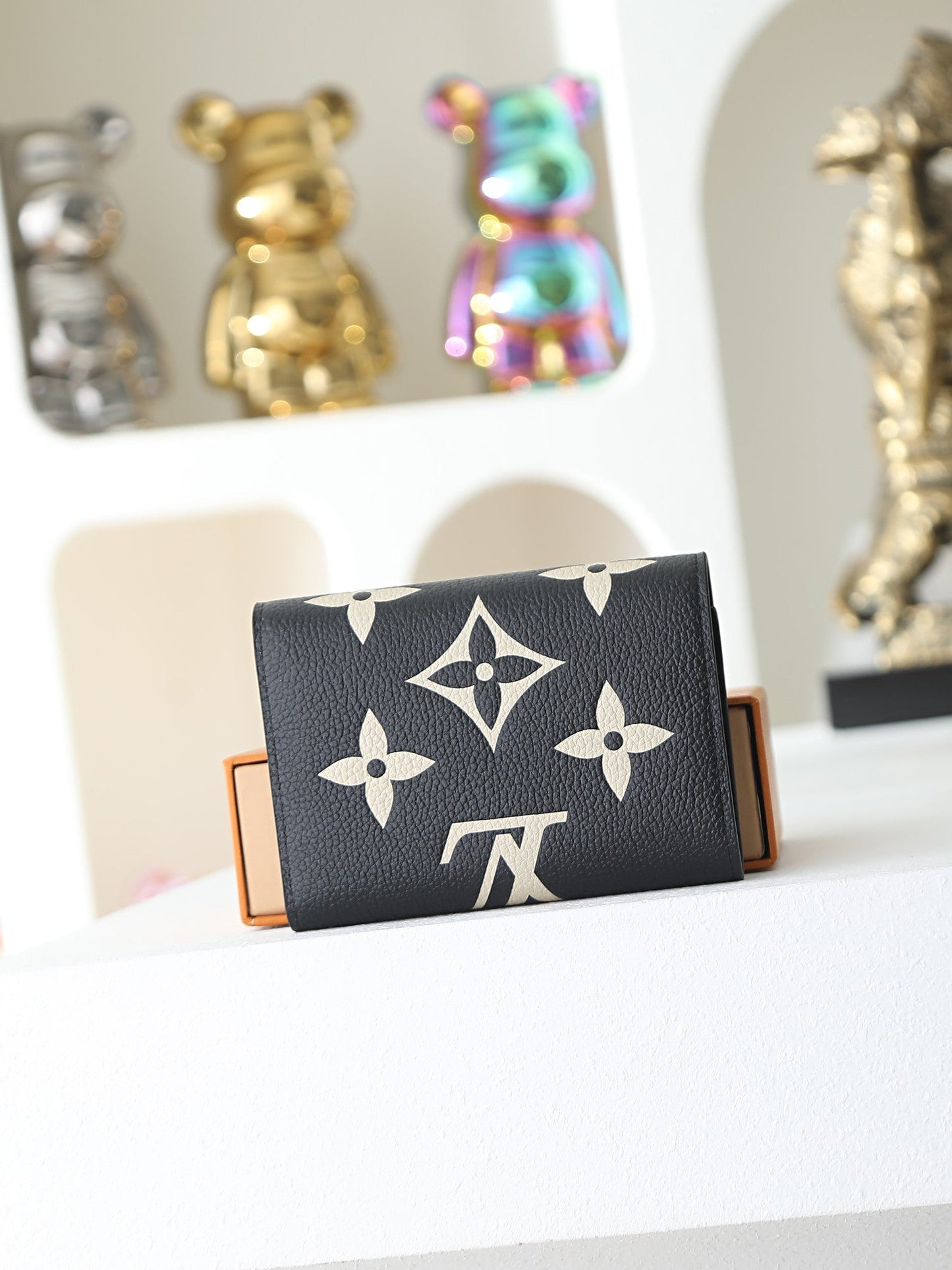 Small Leather Wallet - M80968