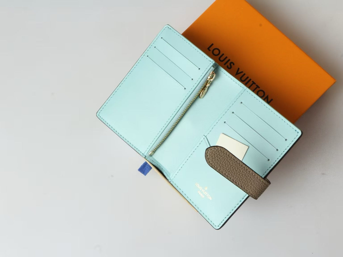 Grained Leather Compact Wallet - M82198